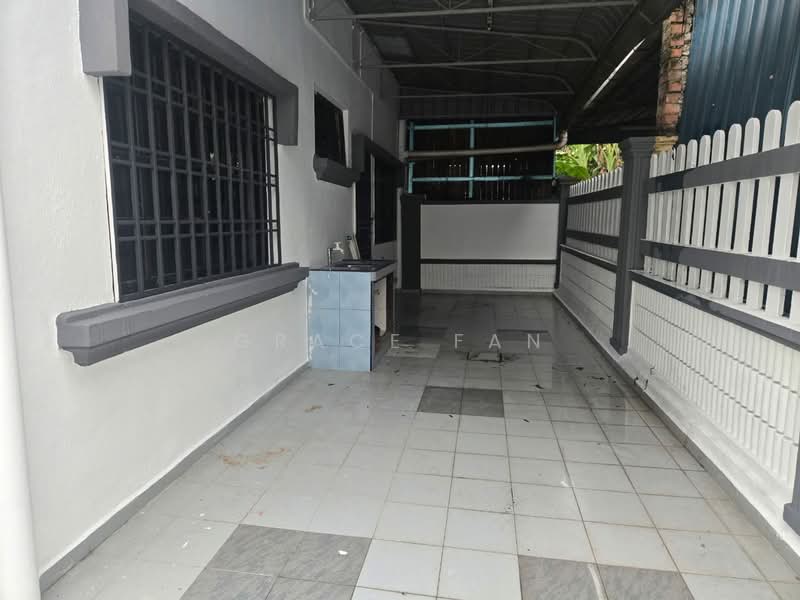 Rumah Berkembar untuk Dijual di Taman Sri Kluang (Kluang) - Grace Fan - PropertyGuru.com.my