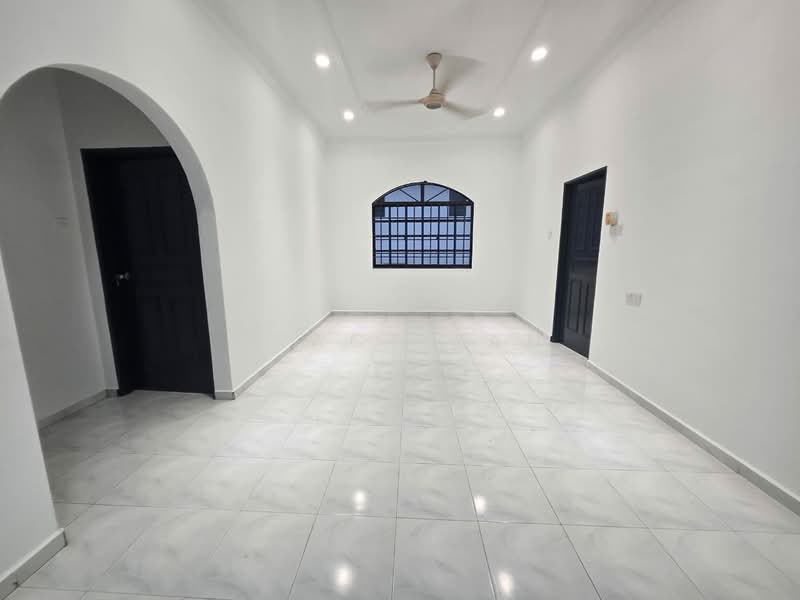 Rumah Berkembar untuk Dijual di Taman Sri Kluang (Kluang) - Grace Fan - PropertyGuru.com.my