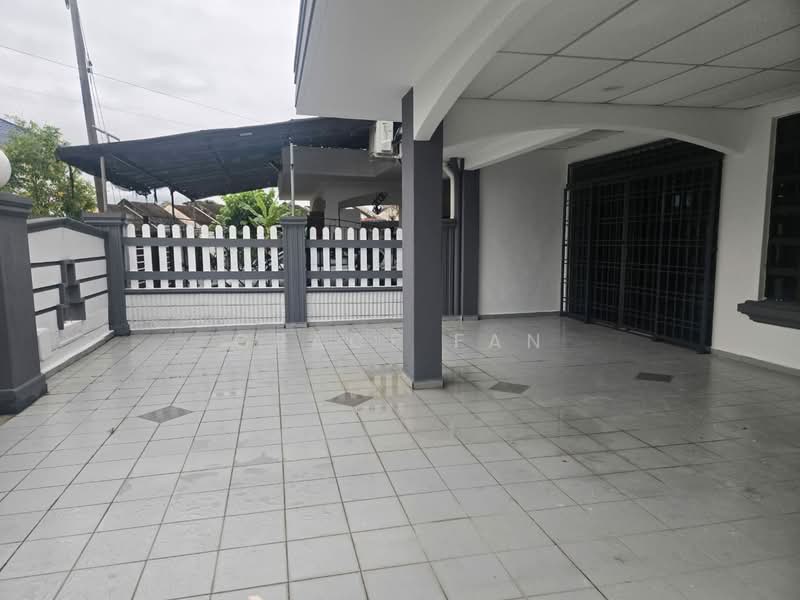 Rumah Berkembar untuk Dijual di Taman Sri Kluang (Kluang) - Grace Fan - PropertyGuru.com.my