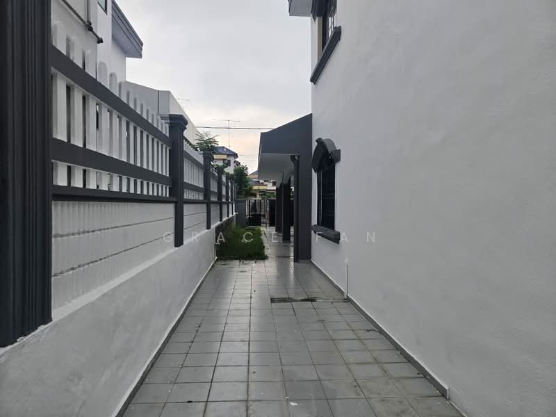 Rumah Berkembar untuk Dijual di Taman Sri Kluang (Kluang) - Grace Fan - PropertyGuru.com.my
