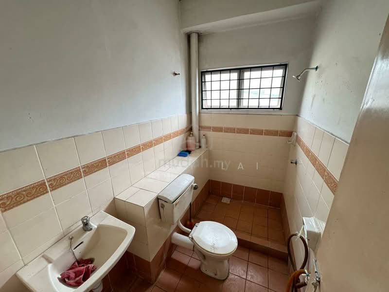 2-storey Terraced House for Sale in Rawang Perdana 2 (Rawang) - Nicky Lai - Bathroom - PropertyGuru.com.my