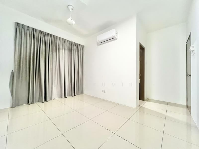 Condominium for Rent at Platinum Splendor Residence - Siti Sumiri - Living Room - PropertyGuru.com.my