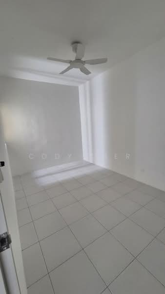 Kondominium untuk Disewa di Residensi Sateria - Cody Cher - Interior - PropertyGuru.com.my