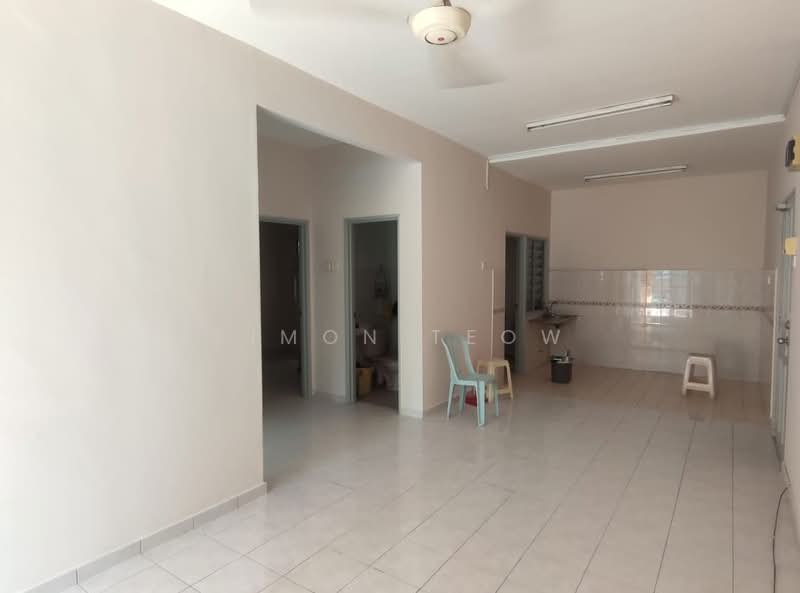 Pangsapuri untuk Dijual di Pangsapuri Sri Camellia - Simon Teow - Living Room - PropertyGuru.com.my