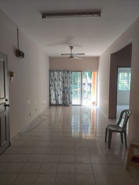 Pangsapuri untuk Dijual di Pangsapuri Sri Camellia - Simon Teow - Living Room - PropertyGuru.com.my