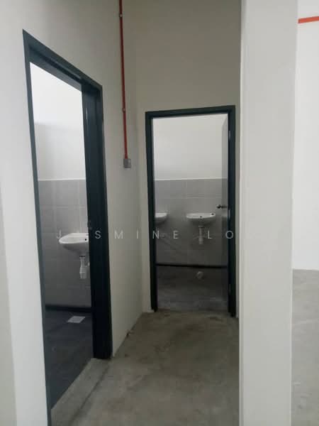 Factory for Rent in Butterworth (Penang) - Jasmine Loo - Bathroom - PropertyGuru.com.my
