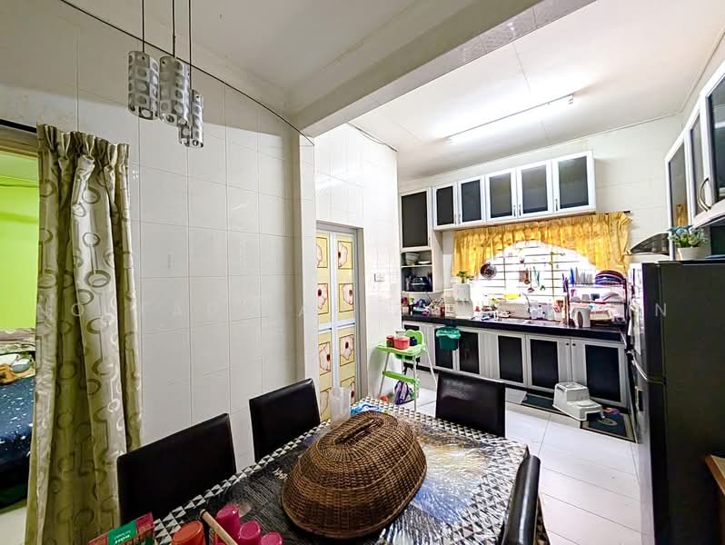 Rumah Teres 2-Tingkat untuk Dijual di Usj 14 (Subang Jaya) - NORFADILAH ZAINUDDIN - Kitchen - PropertyGuru.com.my