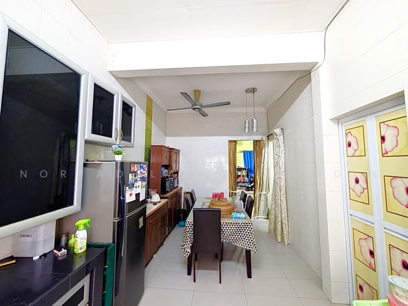 Rumah Teres 2-Tingkat untuk Dijual di Usj 14 (Subang Jaya) - NORFADILAH ZAINUDDIN - Kitchen - PropertyGuru.com.my