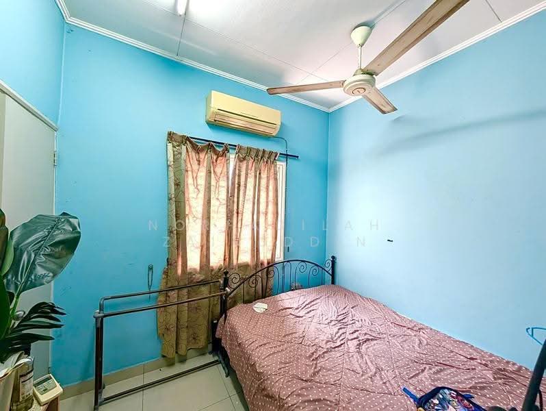 Rumah Teres 2-Tingkat untuk Dijual di Usj 14 (Subang Jaya) - NORFADILAH ZAINUDDIN - Bedroom - PropertyGuru.com.my