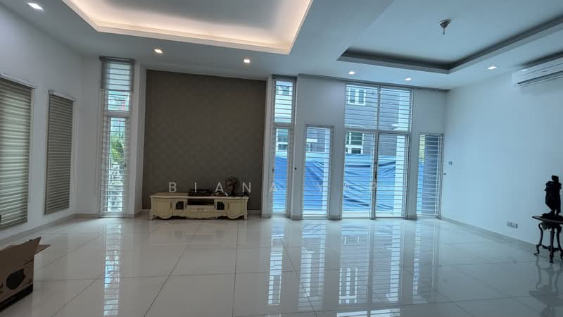 Rumah Berkembar untuk Disewa di Mont Kiara (Kuala Lumpur) - Biana Yap - Living Room - PropertyGuru.com.my