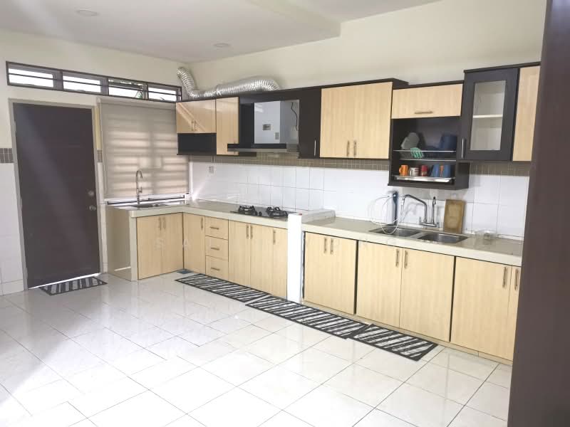 Rumah Teres 2-Tingkat untuk Disewa di Setia Damai (Setia Alam) - Sally Yong - Kitchen - PropertyGuru.com.my