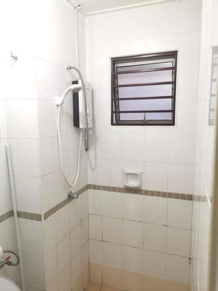 Rumah Teres 2-Tingkat untuk Disewa di Setia Damai (Setia Alam) - Sally Yong - Bathroom - PropertyGuru.com.my