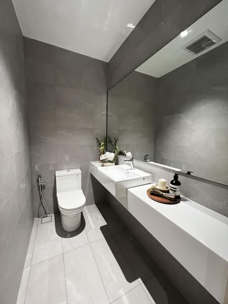 Kondominium untuk Dijual di Bangsar Hill Park - Karthik Nair - Bathroom - PropertyGuru.com.my