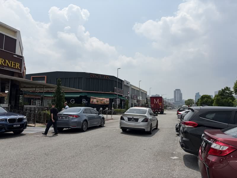 Kedai untuk Dijual di Puchong (Puchong) - Grace Lim - Exterior - PropertyGuru.com.my