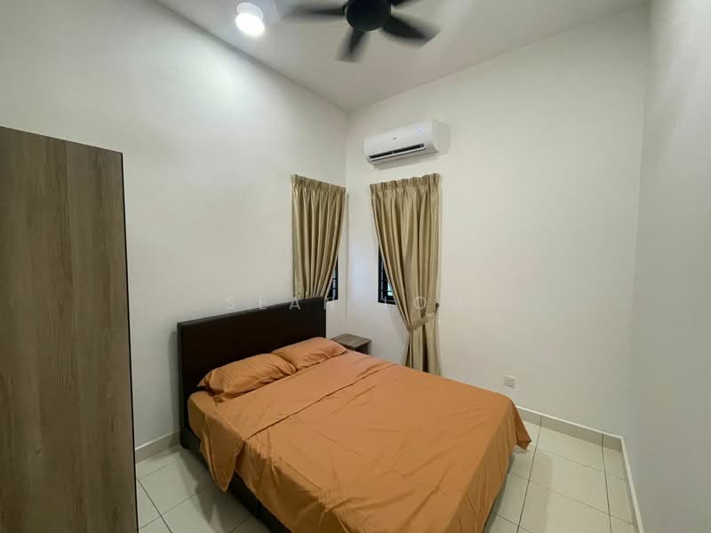 Townhouse for Rent in Bandar Sungai Long (Selangor) - Sean Loo - Bedroom - PropertyGuru.com.my