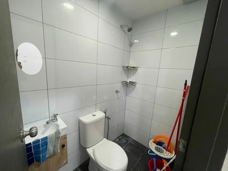 Townhouse for Rent in Bandar Sungai Long (Selangor) - Sean Loo - Bathroom - PropertyGuru.com.my