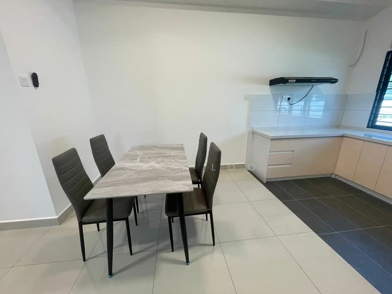 Townhouse for Rent in Bandar Sungai Long (Selangor) - Sean Loo - Kitchen - PropertyGuru.com.my