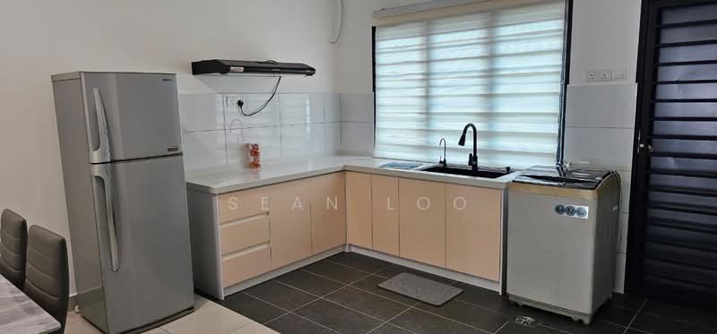Townhouse for Rent in Bandar Sungai Long (Selangor) - Sean Loo - Kitchen - PropertyGuru.com.my