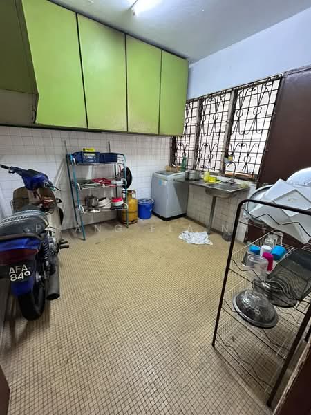 Rumah Teres 2-Tingkat untuk Dijual di Taman Pelangi (Johor Bahru) - Phang Elainne - Kitchen - PropertyGuru.com.my