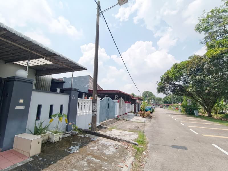1-storey Terraced House for Rent in Taman Universiti (Skudai) - Amber Ma - PropertyGuru.com.my