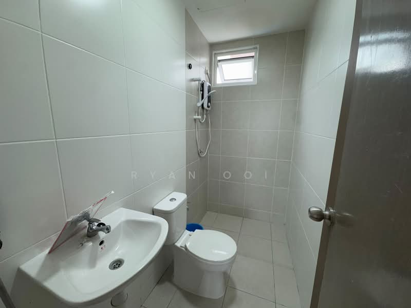Condominium for Rent at D'Aman Residence - Ryan Ooi - Bathroom - PropertyGuru.com.my