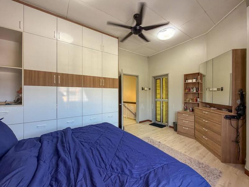 2-storey Terraced House for Sale in Bandar Kinrara Seksyen 1 (Bandar Kinrara) - Shiqin Saidin - Bedroom - PropertyGuru.com.my