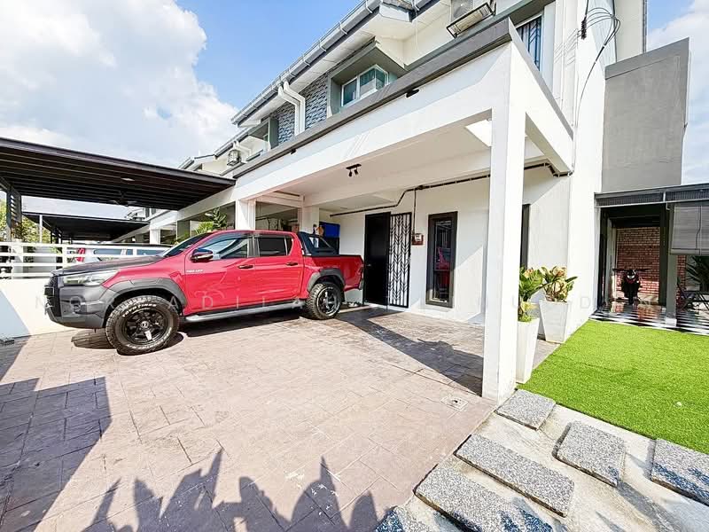 2-storey Terraced House for Sale in Puncak Alam (Selangor) - NORFADILAH ZAINUDDIN - Exterior - PropertyGuru.com.my