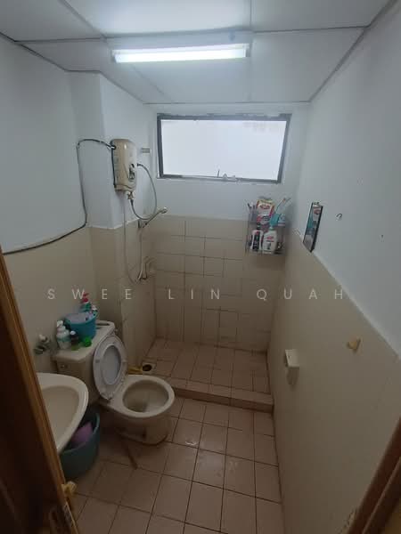 Condominium for Sale at Cyberia Smart Homes - Swee Lin Quah - Bathroom - PropertyGuru.com.my