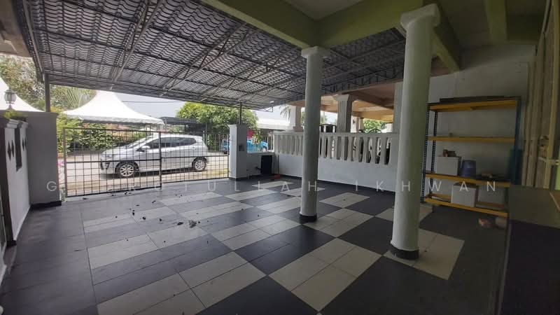 Rumah Teres 2-Tingkat untuk Dijual di Seksyen 8 (Bangi) - Gudrotullah Ikhwan - Exterior - PropertyGuru.com.my