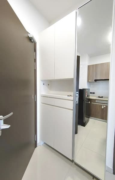 Kediaman Servis untuk Dijual di Country Garden Central Park - Lui Lui - Kitchen - PropertyGuru.com.my
