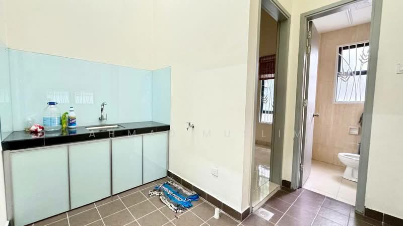 Bungalow House for Sale in Anjung Melati (Gombak) - Ahmad Muslim - Bathroom - PropertyGuru.com.my