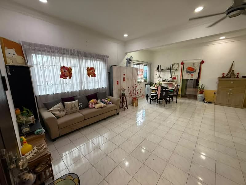 Semi-Detached House for Sale in Skudai (Johor) - Shu Ying - Living Room - PropertyGuru.com.my