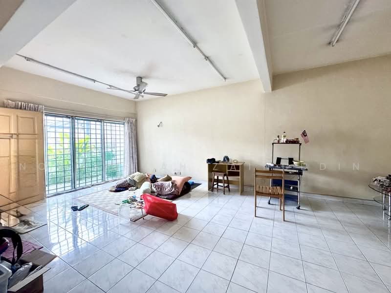 2-storey Terraced House for Sale in Bukit Rimau (Shah Alam) - NORFADILAH ZAINUDDIN - Living Room - PropertyGuru.com.my