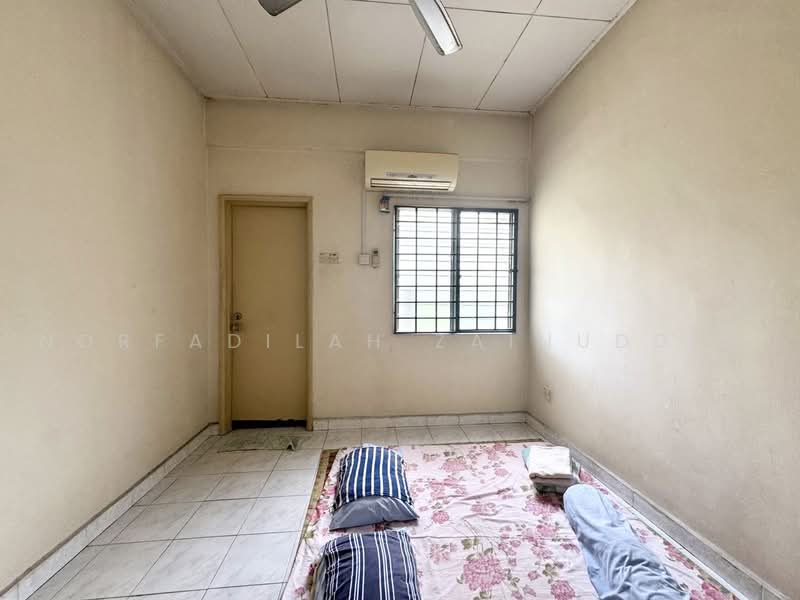 2-storey Terraced House for Sale in Bukit Rimau (Shah Alam) - NORFADILAH ZAINUDDIN - Bedroom - PropertyGuru.com.my