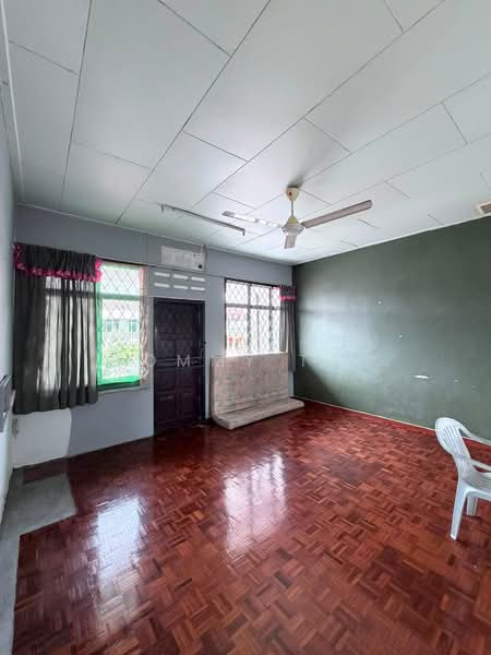 2-storey Terraced House for Sale in Taman Sri Putri (Skudai) - Tommy Tai - Living Room - PropertyGuru.com.my
