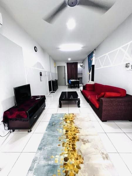 Kondominium untuk Disewa di Residensi Platinum Teratai - Sam Jamal - Living Room - PropertyGuru.com.my
