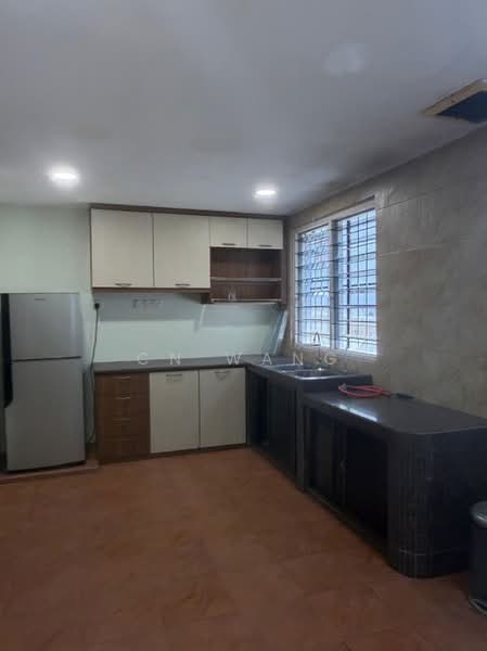 1-storey Terraced House for Rent in Taman Pelangi (Johor Bahru) - CN Wang - Kitchen - PropertyGuru.com.my