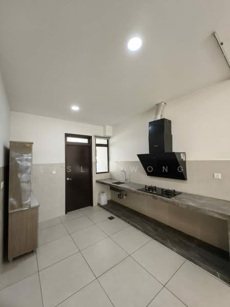 Rumah Teres 2-Tingkat untuk Disewa di Iskandar Puteri (Nusajaya) (Johor) - Leslie Wong - Kitchen - PropertyGuru.com.my