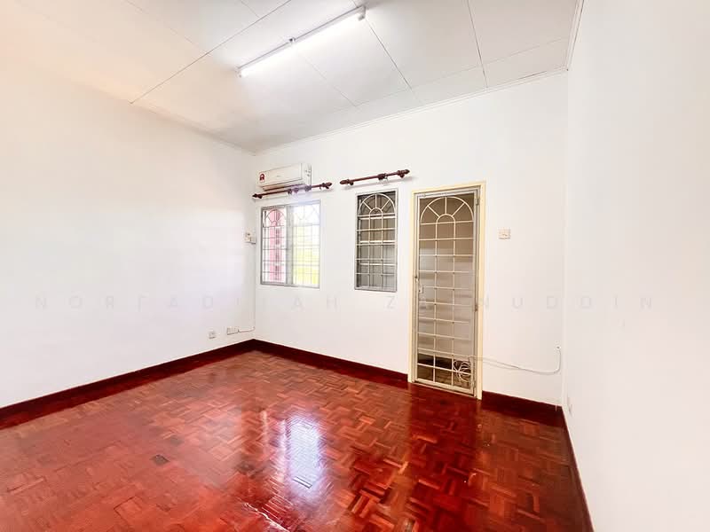 2-storey Terraced House for Sale in Usj 22 (Subang Jaya) - NORFADILAH ZAINUDDIN - Interior - PropertyGuru.com.my