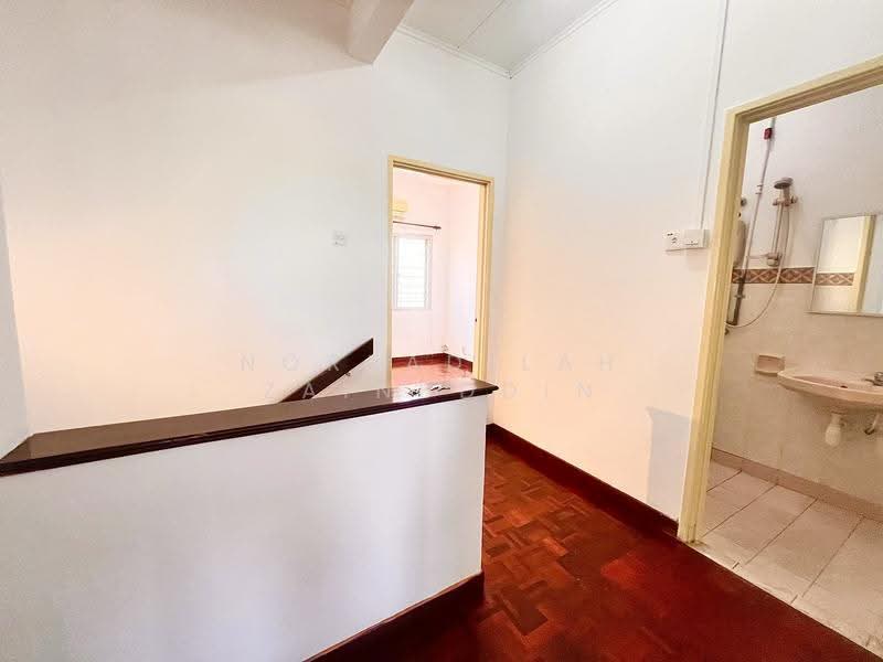2-storey Terraced House for Sale in Usj 22 (Subang Jaya) - NORFADILAH ZAINUDDIN - Corridor - PropertyGuru.com.my