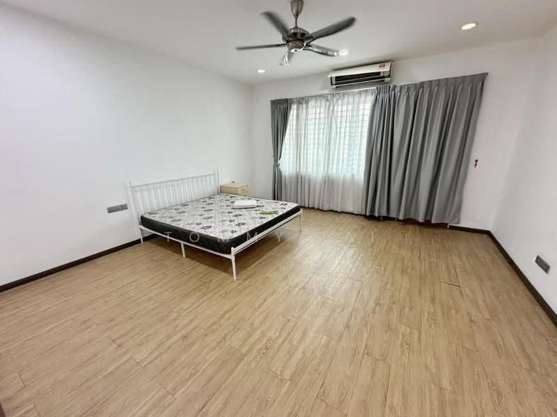 Rumah Berkembar untuk Disewa di Taman Pelangi (Johor Bahru) - Tommy Tai - Bedroom - PropertyGuru.com.my