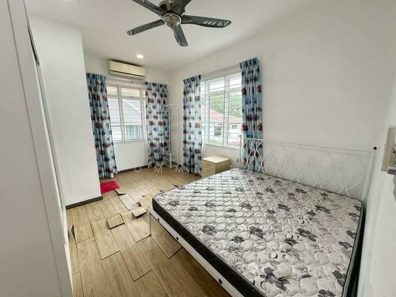 Rumah Berkembar untuk Disewa di Taman Pelangi (Johor Bahru) - Tommy Tai - Bedroom - PropertyGuru.com.my