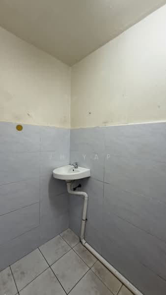 2-storey Terraced House for Rent in Bandar Seri Alam (Masai) - JH Yap - Bathroom - PropertyGuru.com.my