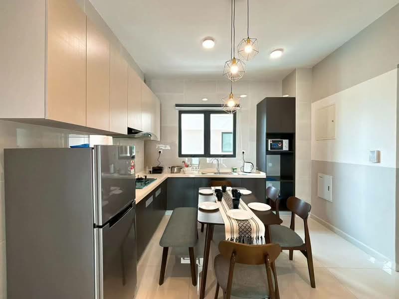 Service Residence for Sale at Bay Point @ Country Garden Danga Bay - Shu Ying - Kitchen - PropertyGuru.com.my