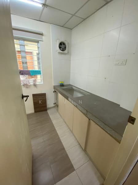 Rumah Teres 2-Tingkat untuk Dijual di Bandar Puchong Utama (Puchong) - Kelvin . - Kitchen - PropertyGuru.com.my