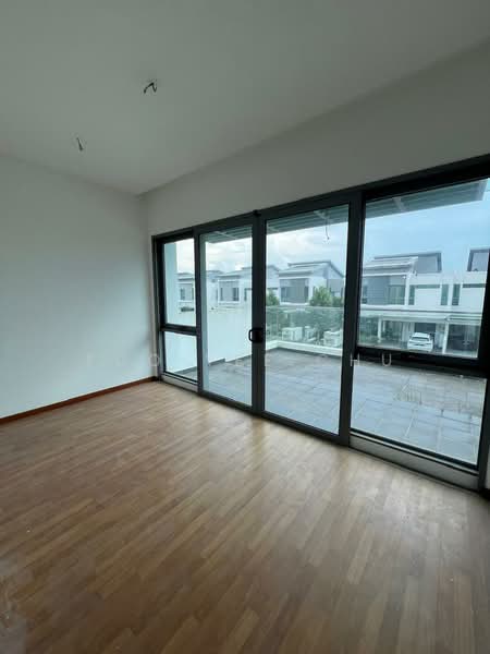 Bungalow House for Sale in Taman Molek (Johor Bahru) - Foo Yee Chu - Interior - PropertyGuru.com.my