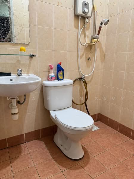 Rumah Teres 2-Tingkat untuk Dijual di Seksyen 32, Kemuning Green Ville (Shah Alam) - Mala Palanisamy - Bathroom - PropertyGuru.com.my