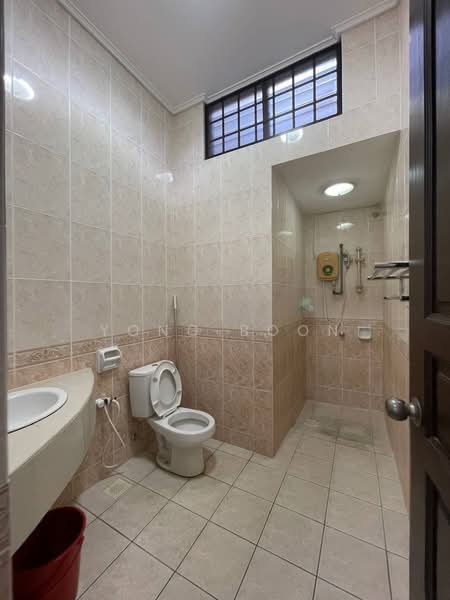 2-storey Terraced House for Rent in Kuching (Sarawak) - Yong Boon - Bathroom - PropertyGuru.com.my