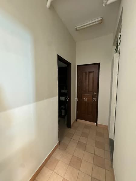 Condominium for Rent at Gurney Beach Resort - Jia Yong - Corridor - PropertyGuru.com.my