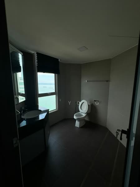Condominium for Rent at Gurney Beach Resort - Jia Yong - Bathroom - PropertyGuru.com.my